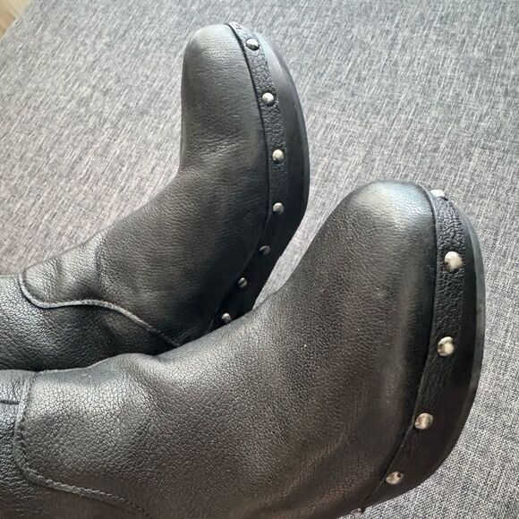 UGG Women's Cam II Leather and Sheepskin Booties Sz 10 - Picture 7 of 15